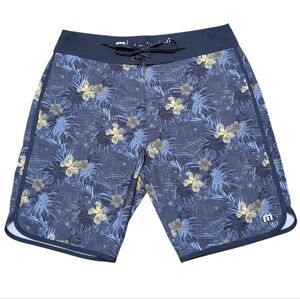 Travis Mathew Board Shorts Tropical Floral Print Navy Blue Yellow Men's Size 32